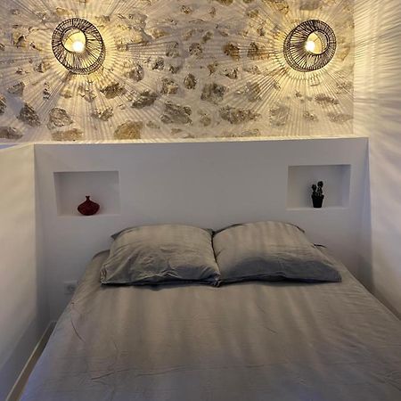 Petite Maison Typique De Ville Марсель Экстерьер фото